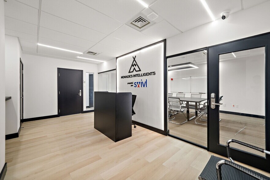 More Photos Of 3131 Boul de la Concorde E, Laval Coworking Space