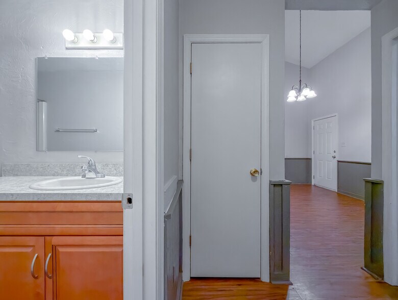 More Photos Of , Tallahassee Multifamily For Sale
