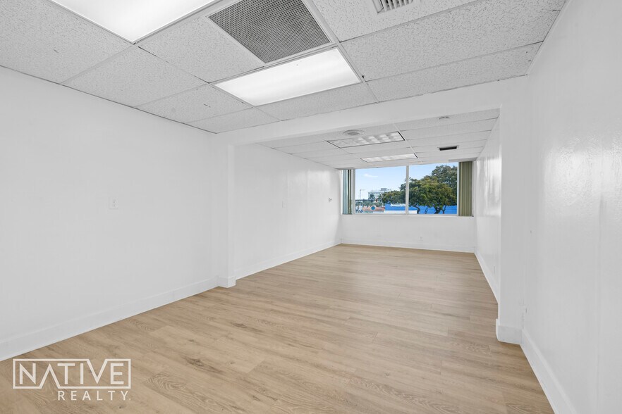 More Photos Of 2132-2200 E Oakland Park Blvd, Fort Lauderdale Office For Lease
