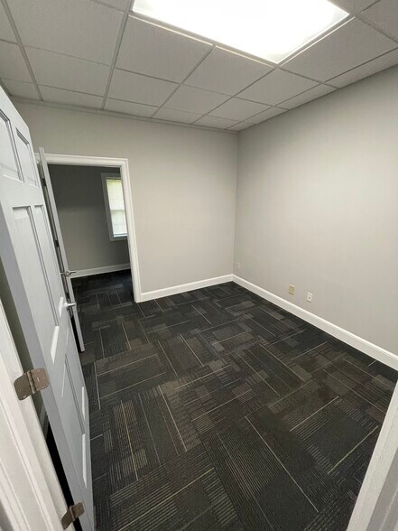 More Photos Of 2390 N Forest Rd, Getzville Loft Creative Space For Lease