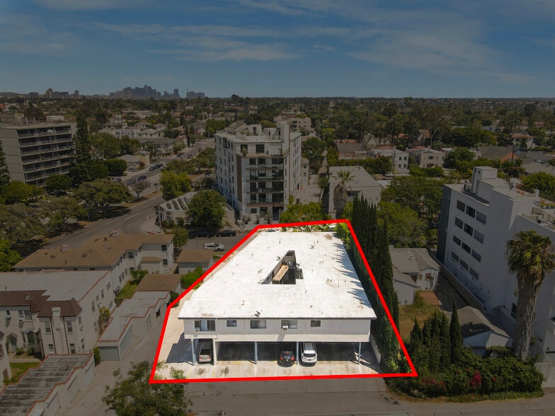 More Photos Of 1117 S Spaulding Ave, Los Angeles Apartments For Sale