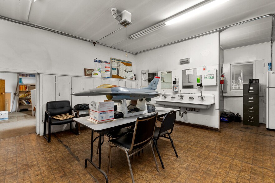 More Photos Of 1212 S Main St, Kalispell General Retail For Sale