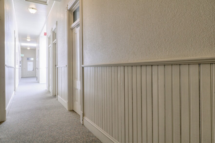 More Photos Of 449-455 San Benito St, Hollister Storefront Retail Office For Lease