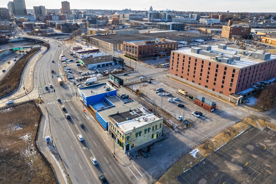 More Photos Of 449 7th St E, Saint Paul Storefront For Sale