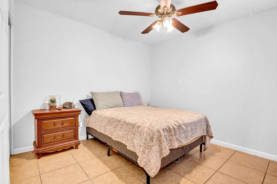 More Photos Of 3027-3045 E Grandview Rd, Phoenix Apartments For Sale