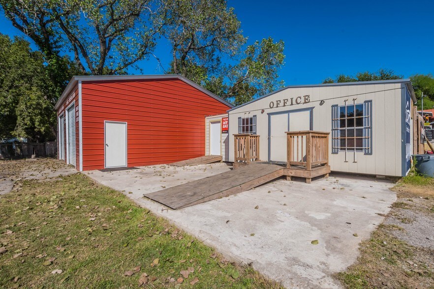 More Photos Of 6201 S Congress Ave, Austin Auto Repair For Lease