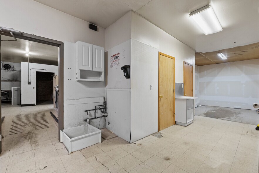 More Photos Of 7101 W Hwy 2 & 52, Minot Storefront Retail Office For Sale