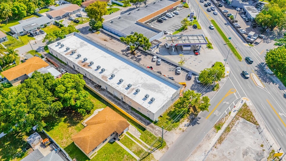 More Photos Of 1620-1648 NE 148th St, Miami Freestanding For Sale