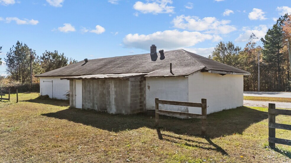 More Photos Of 4586 NC-39 Hwy, Louisburg Specialty For Sale