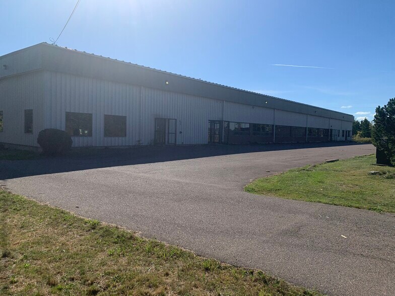 Primary Photo Of 32 Paint St, Port Hawkesbury Office For Lease