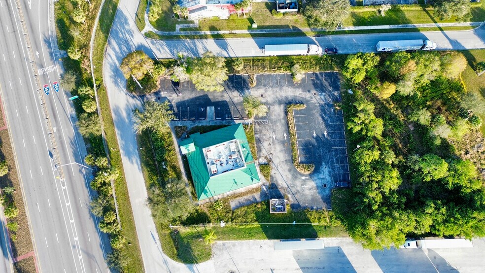 More Photos Of 6501 Darter Ct, Fort Pierce Restaurant For Sale