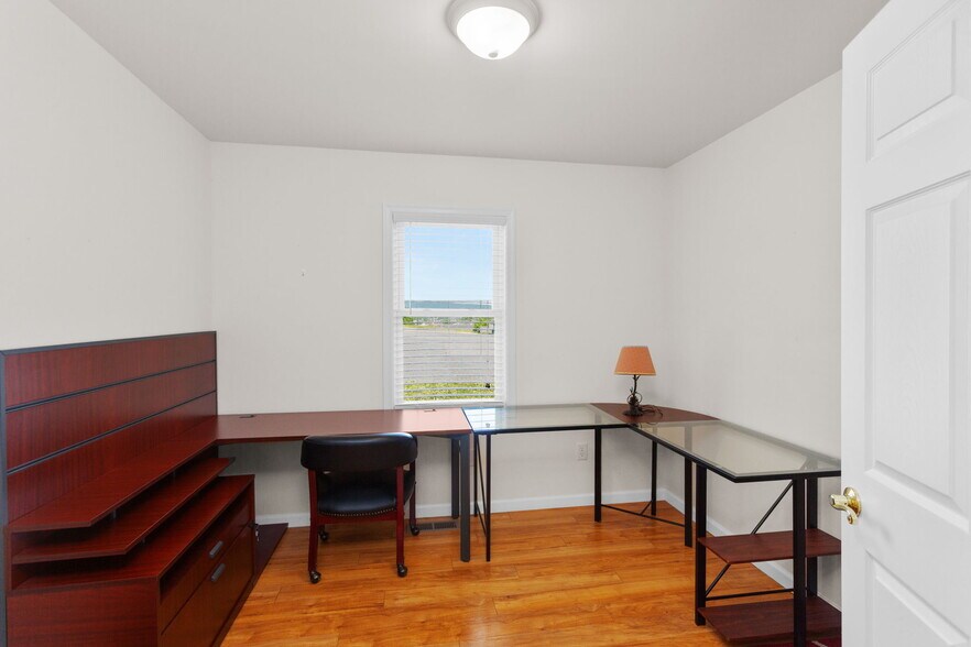 More Photos Of 2352 Jefferson Hwy, Waynesboro Office For Lease