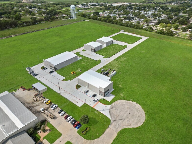 More Photos Of 2020 Bose St., Rosenberg Warehouse For Sale