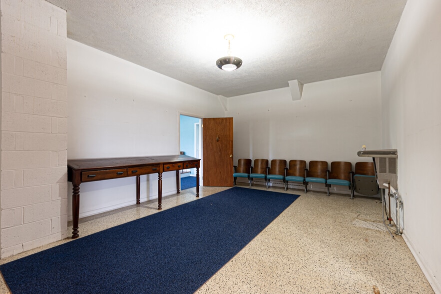 More Photos Of 82 Mill St, Mays Landing Restaurant For Sale