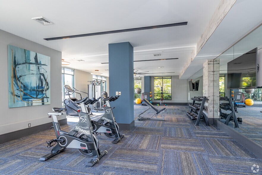 More Photos Of 42775 Generation Dr, Ashburn Apartments For Lease