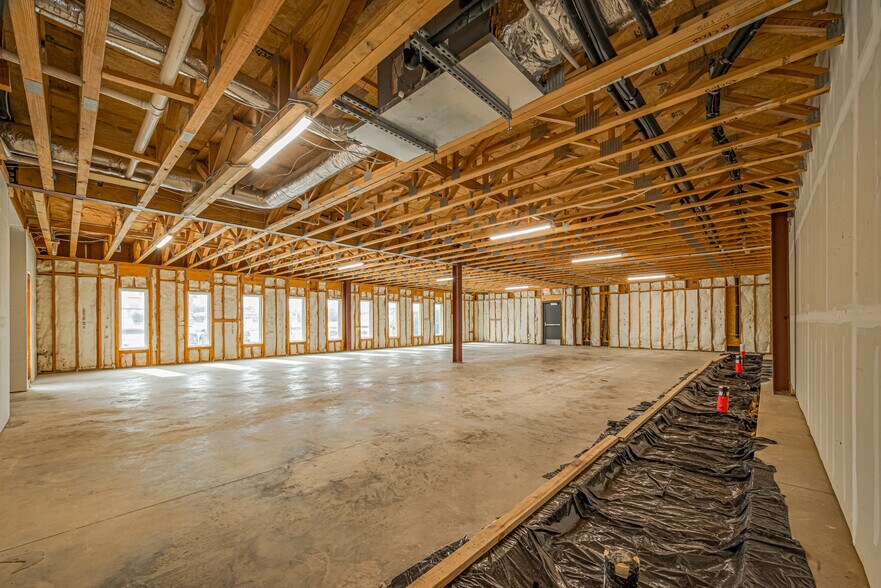 More Photos Of 2535 North Fwy, Houston Office For Lease