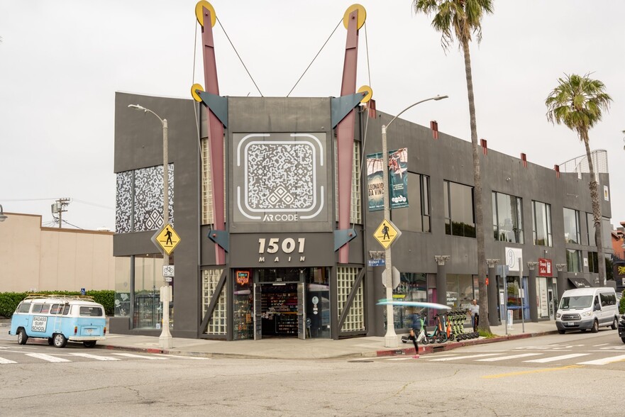 Primary Photo Of 1501 Main St, Venice Storefront Retail Office For Sale