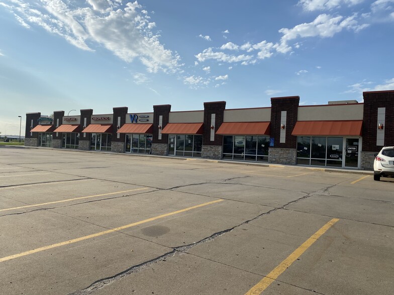 Primary Photo Of 3401-3425 Singing Hills Blvd, Sioux City Storefront For Lease