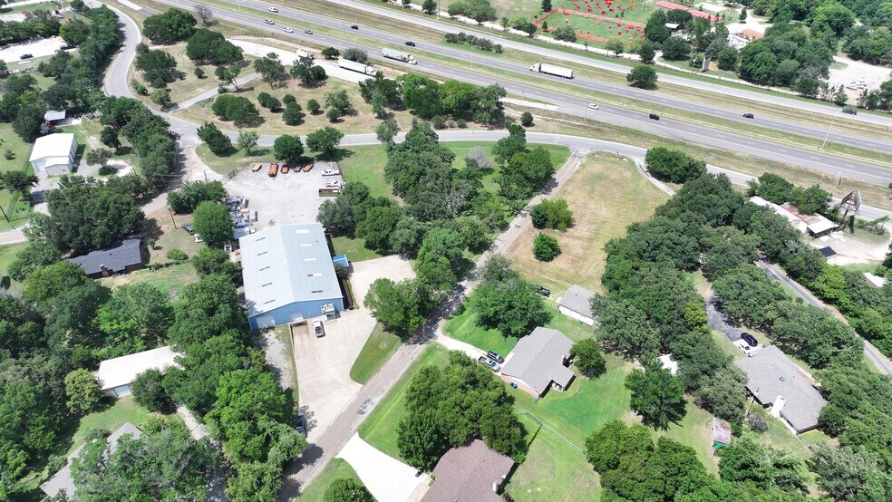 More Photos Of 2220 S Burleson Blvd, Burleson Warehouse For Sale