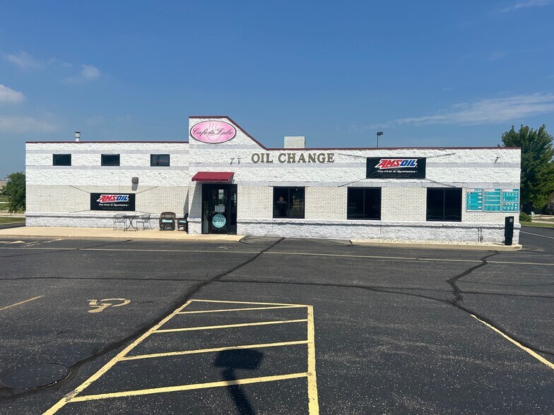 More Photos Of 5200 52nd St, Kenosha General Retail For Sale