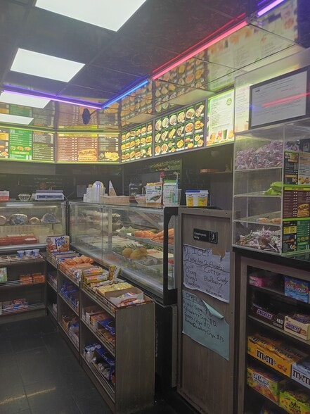 More Photos Of 906 E 180th St, Bronx Apartments For Lease