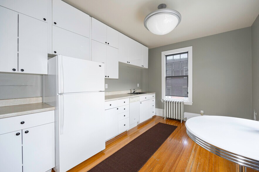 More Photos Of 214 Main St, Poughkeepsie Loft Creative Space For Sale