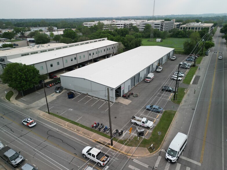 More Photos Of 405 Tillery St, Austin Distribution For Lease