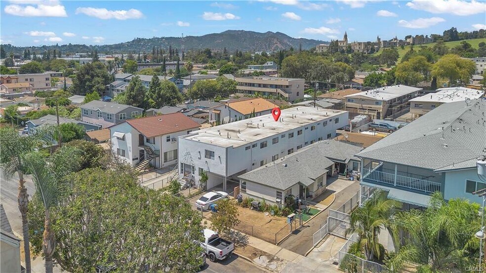 More Photos Of 3315 Andrita St, Los Angeles Apartments For Sale