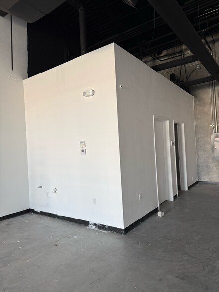 More Photos Of 3624 Joe Battle Blvd, El Paso Storefront For Lease