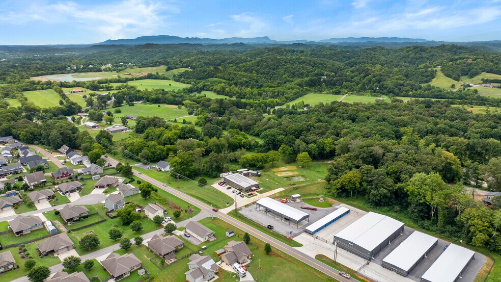 More Photos Of 2253 Boyds Creek Hwy, Sevierville Flex For Sale