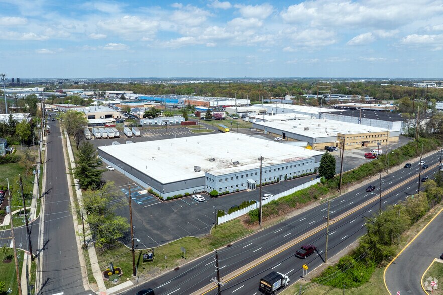 Primary Photo Of 6901 N Crescent Blvd, Pennsauken Warehouse For Lease