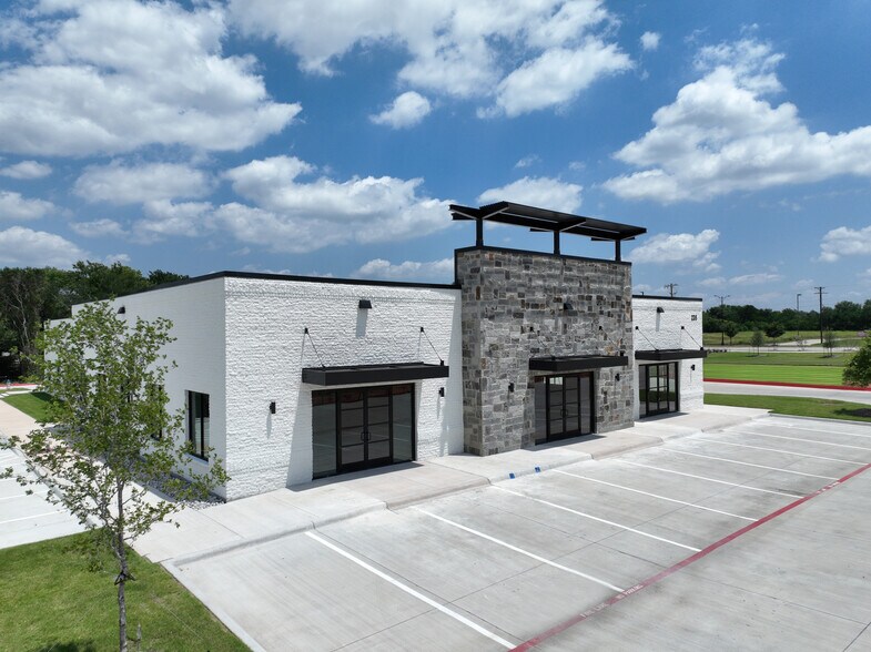 More Photos Of 235 S Preston Rd, Celina Medical For Lease