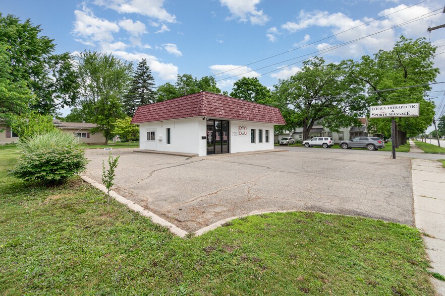 More Photos Of 725 E Center St, Ithaca Showroom For Sale