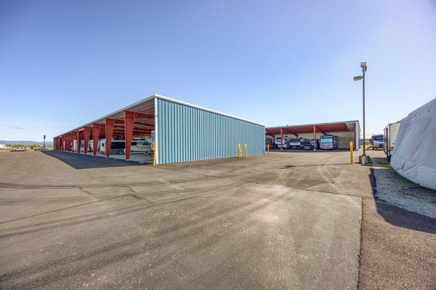 More Photos Of 1400 Avenue G, White City Self Storage For Sale