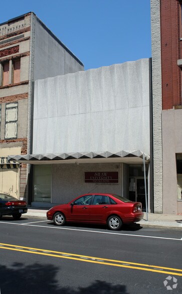 More Photos Of 224 N Front St, Wilmington Schools For Sale