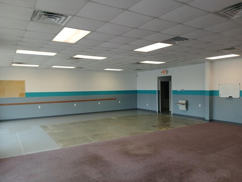 More Photos Of 6374 Patriot Hwy, Spotsylvania General Retail For Lease
