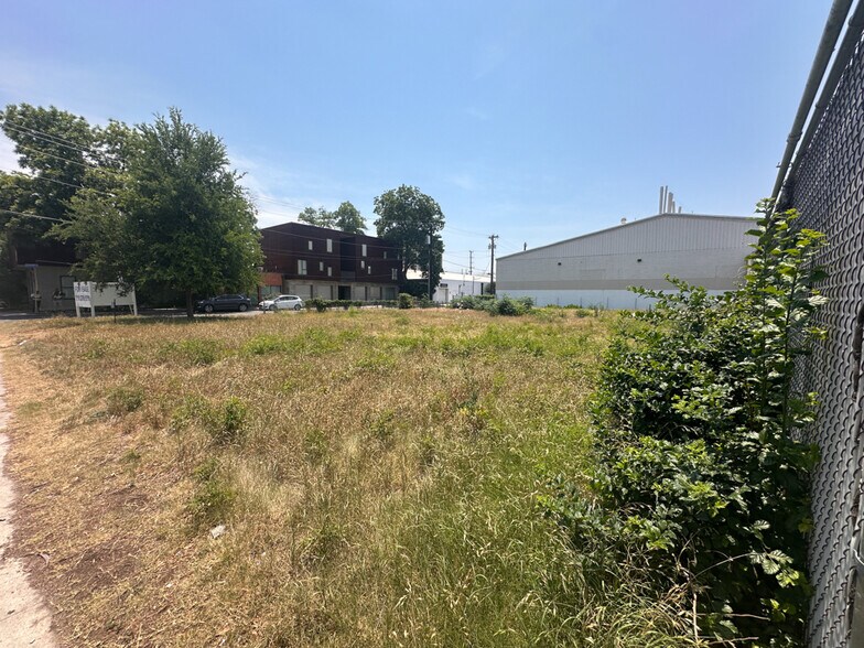 Primary Photo Of 216 E Josephine St, San Antonio Land For Lease