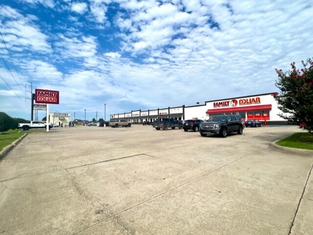 More Photos Of 8950 US-165, Sterlington Storefront For Sale