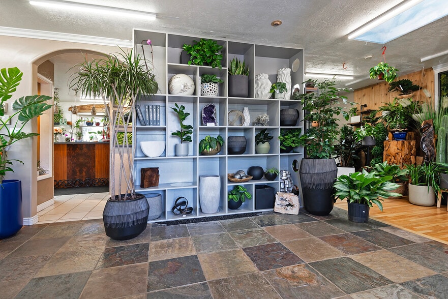 More Photos Of 2194 E Fort Union Blvd, Salt Lake City Freestanding For Sale