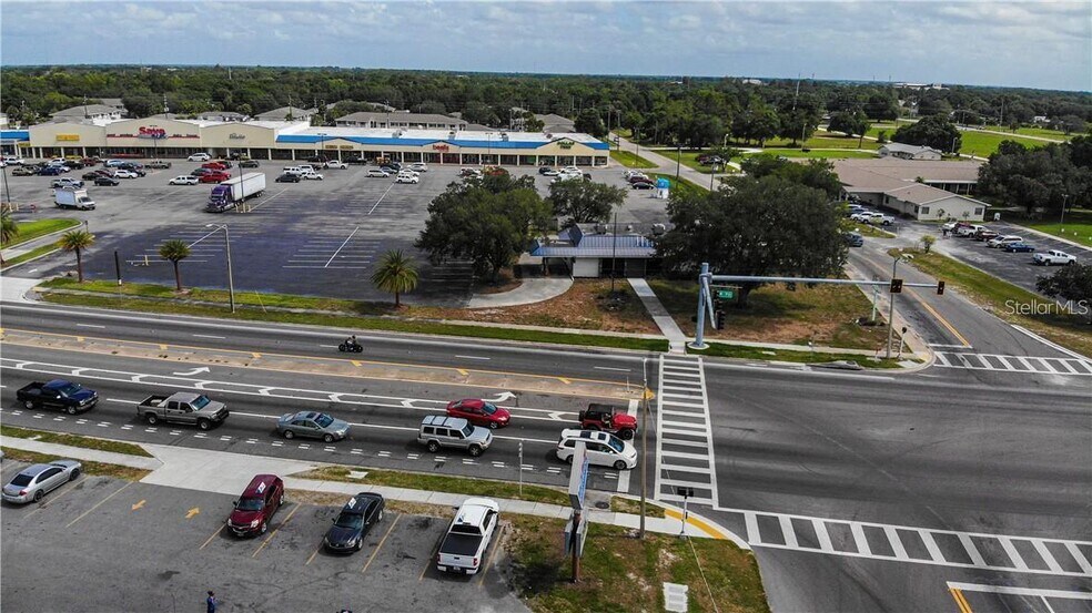 More Photos Of 1409 E Oak St, Arcadia Storefront Retail Office For Sale