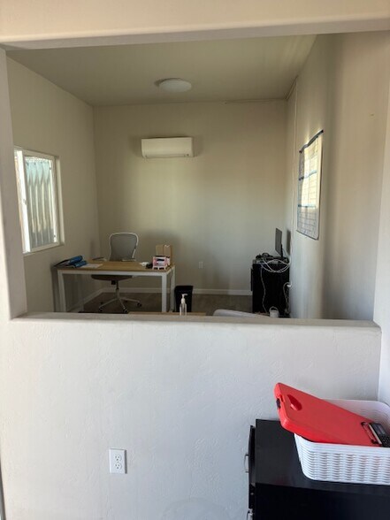 More Photos Of 555 1st St, Exeter Industrial For Lease