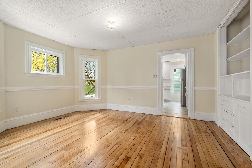 More Photos Of 10 Royal St, Boston Multifamily For Sale