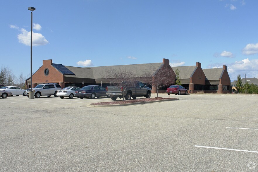 More Photos Of 3205 Eagle Crest Dr Ne, Grand Rapids Office For Sale