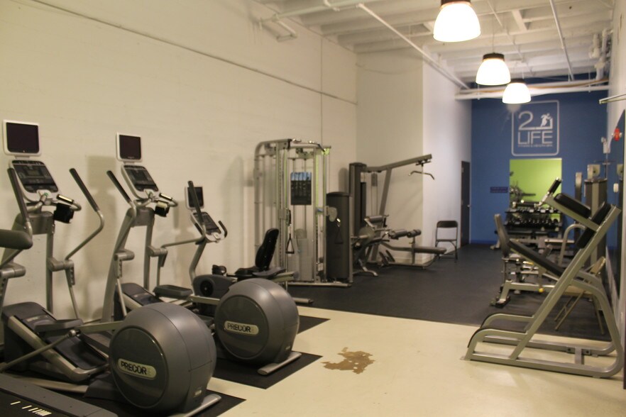 More Photos Of 8100-8180 N McCormick Blvd, Skokie Office For Lease