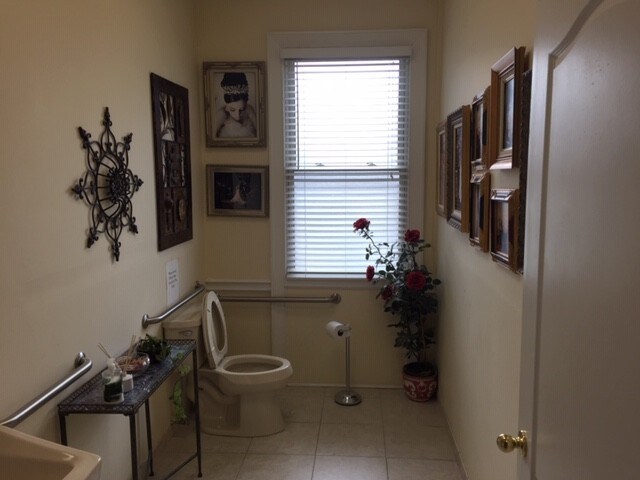 More Photos Of 240-242 Lincoln Pl, Westbury Office For Sale