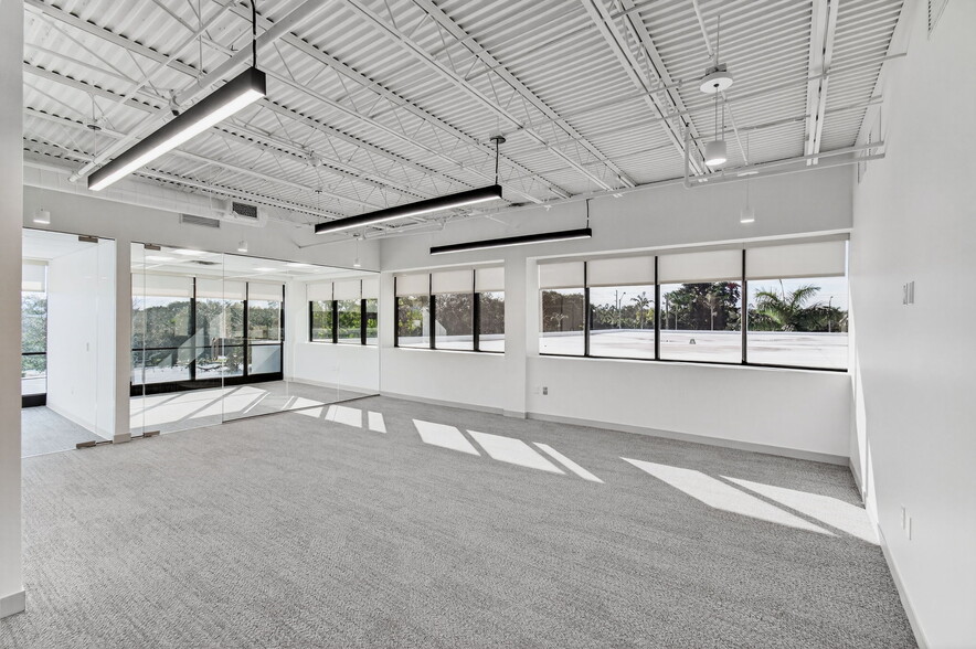 More Photos Of 1489-1499 W Palmetto Park Rd, Boca Raton Unknown For Lease