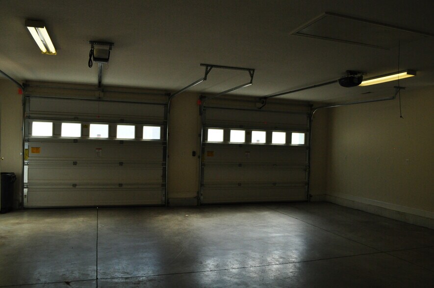 More Photos Of 6447 Rutledge Pike, Knoxville Office For Sale