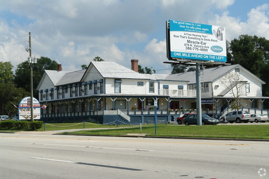 More Photos Of 300 S Volusia Ave, Orange City Hotel For Lease
