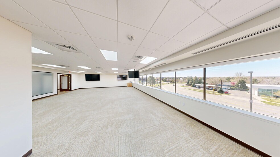 More Photos Of 6886 S Yosemite St, Englewood Medical For Lease