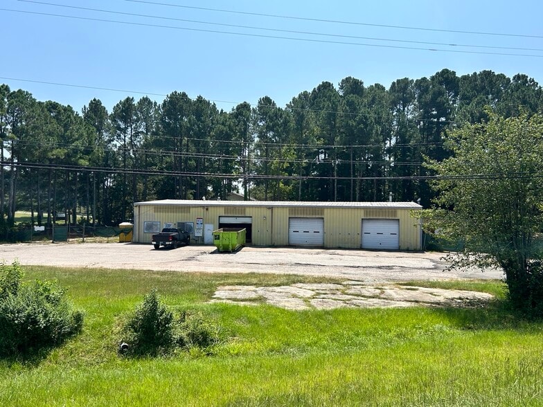 More Photos Of 4723 Fayetteville Rd, Durham Warehouse For Lease